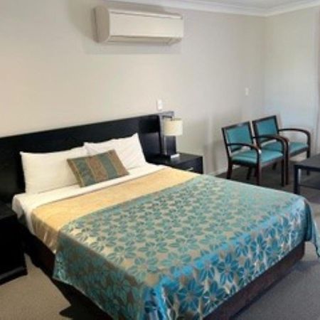 Royal Motel Miles Extérieur photo