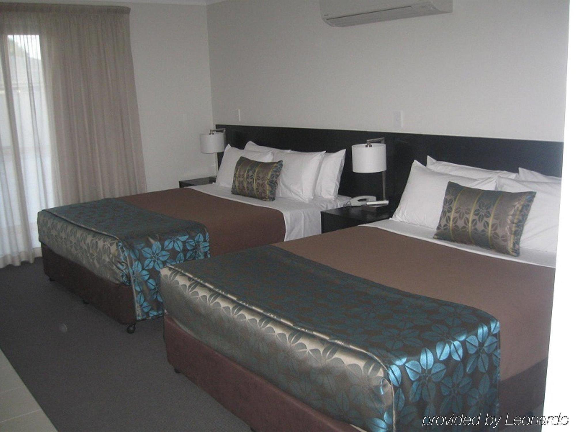 Royal Motel Miles Extérieur photo